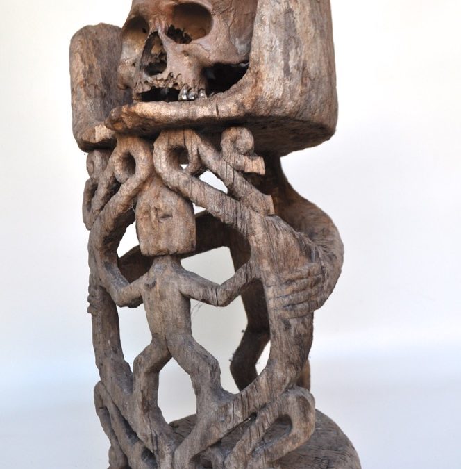 KORVAR PAPUASIA NEW GUINEA FROM GEELWINK BAY 51 CMS HIGH