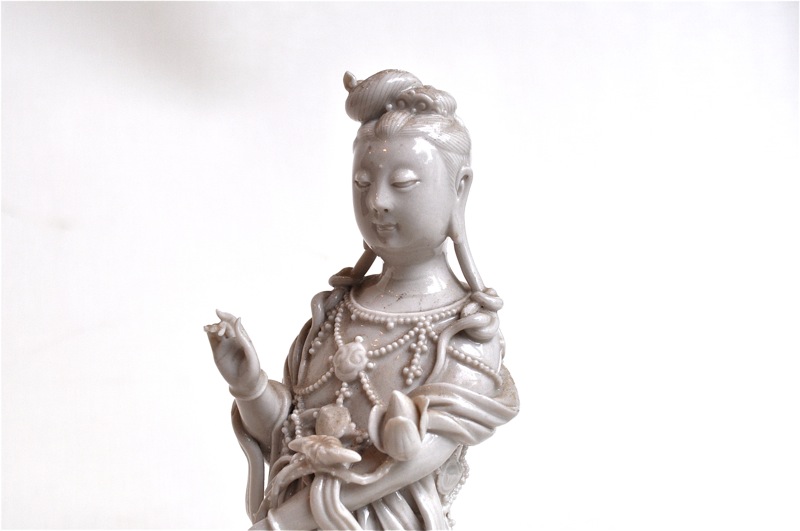 KWANYIN DEHUA PORCELAIN